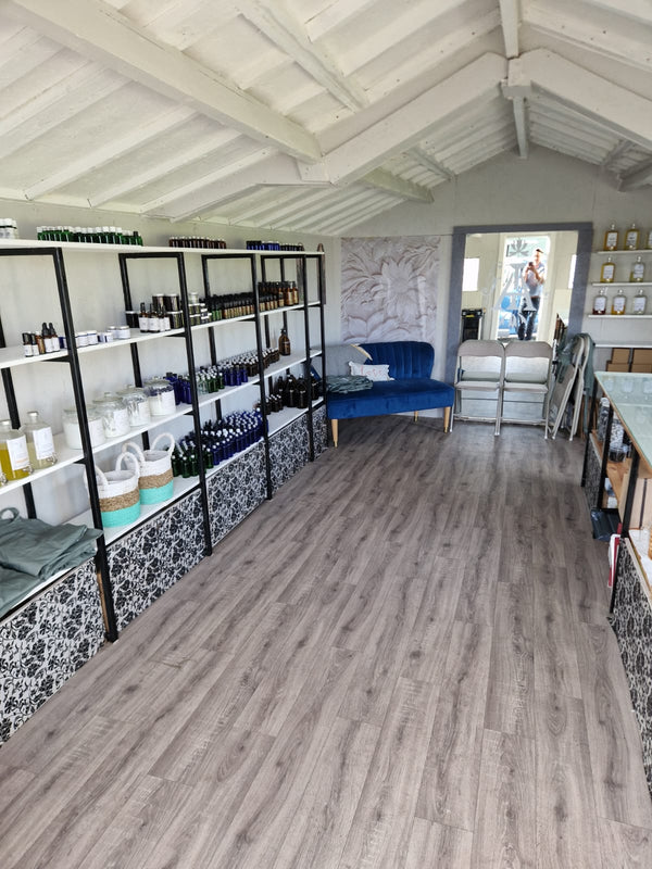 The Oil Apothecarist: An Intuitive Journey Through Healing, Bodywork & Botanical Wisdom